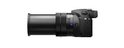 RX10 III with F2.4-4 large-aperture 24-600mm zoom lens | DSC
